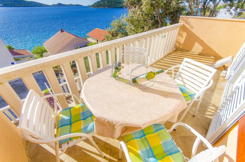 Apartments Pera Ražanj Eksteriør billede