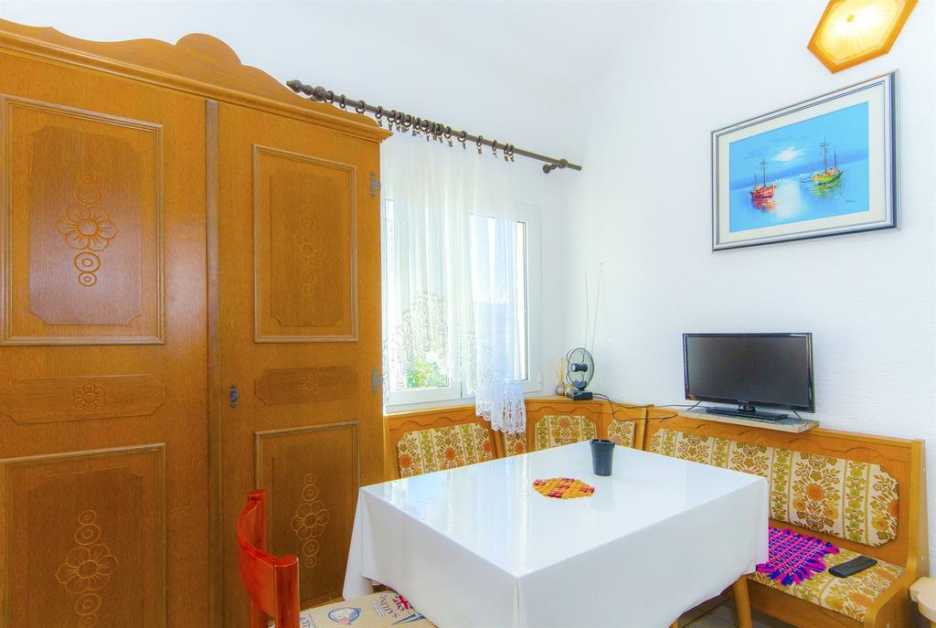 Apartments Pera Ražanj Eksteriør billede