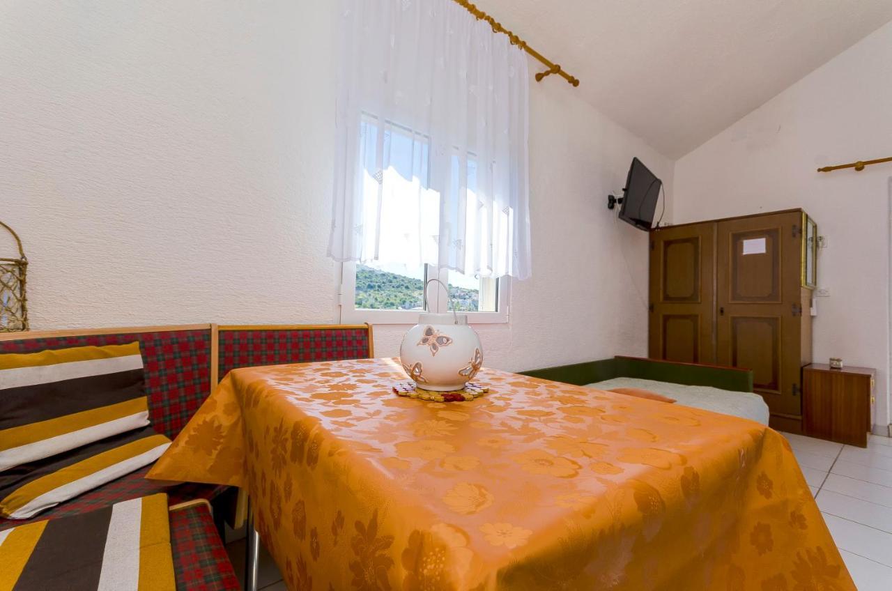 Apartments Pera Ražanj Eksteriør billede